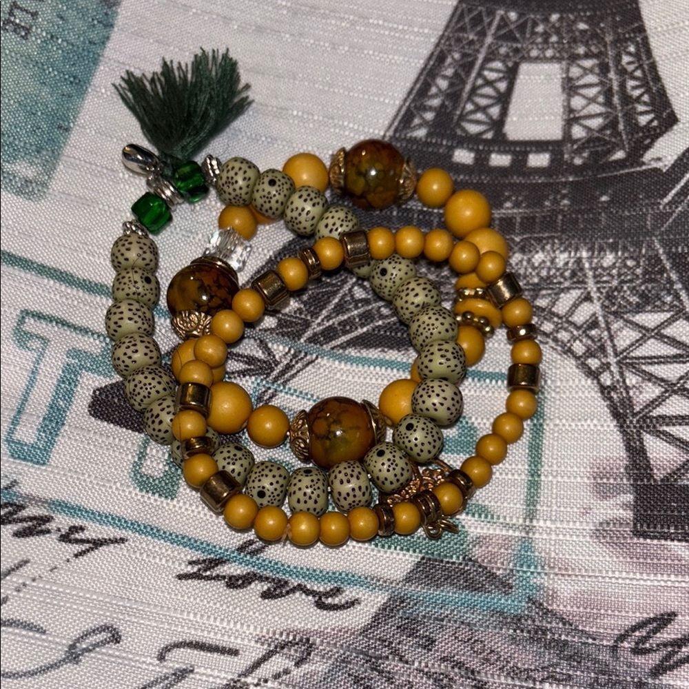 Elegant Beaded Bracelet Set - Gold and Green